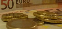 Ύφεση 6,1% αναμένει το ΚΕΠΕ για το σύνολο του 2012