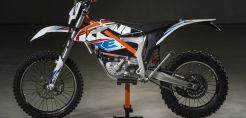 Επίσημη πρώτη για την ηλεκτροκίνητη offroad KTM FREERIDE E