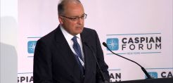 Πόρτα από Αζέρους στα «προαπαιτούμενα» Λαφαζάνη για τον αγωγό TAP