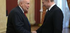 Μείωση του κόστους αερίου ζήτησε από τον Πούτιν ο Κ. Παπούλιας