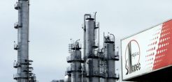 Sinopec: Συμφωνία 1,5 δισ. δολαρίων στην Αγκόλα