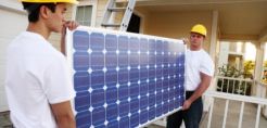 Βρετανία: 6.000 απολύσεις στα φωτοβολταϊκά από το καλοκαίρι