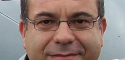 Στέλιος Ψωμάς: Μια αλήθεια, τρία ψέματα