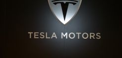 Διεύρυνση ζημιών στο β#039; τρίμηνο για την Tesla Motors