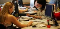 Μείωση συντάξεων και εργασιακή εφεδρεία ανακοίνωσε η κυβέρνηση
