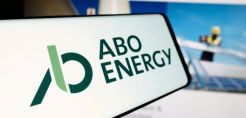 ABO Energy: Εξασφάλισε δάνειο 240 εκατ. ευρώ για νέα έργα ΑΠΕ και αποθήκευσης