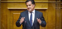 Κόντρα Γεωργιάδη-ΣΥΡΙΖΑ στη Βουλή για το ενεργειακό κόστος: "Το κράτος δεν μπορεί να κάνει κοινωνική πολιτική μέσω της ΔΕΗ", λέει ο υπουργός