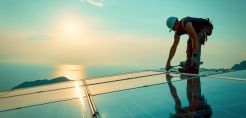 Στο top10 των χωρών με τη μεγαλύτερη παραγωγή φωτοβολταϊκών η Ελλάδα έως το 2030