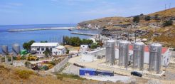 ΡΑΕ: Αναθεωρείται προς τα κάτω το κόστος του υβριδικού στον Αη Στράτη