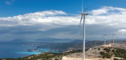 Ενημέρωση για τις εξελίξεις για τα αιολικά στις Κυκλάδες ζητάει από το ΥΠΕΝ ο έπαρχος Πάρου 