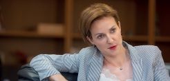 Σδούκου: Υψηλά στην ατζέντα μας η ηλεκτροκίνηση - Οι πέντε βασικοί άξονες πολιτικής του Υπουργείου και τα πρώτα στοιχεία