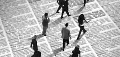 Στο 25% μειώθηκε η ανεργία τον Μάιο