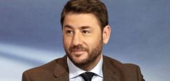 Ανδρουλάκης: Ο λαός πληρώνει ακριβά την ατολμία και αργοπορία της κυβέρνησης να φορολογήσει τα υπερκέρδη των εταιρειών ενέργειας
