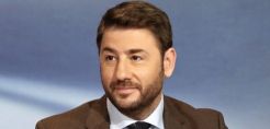 Ανδρουλάκης: Η ανικανότητα της κυβέρνησης φέρνει αύξηση 70% στα τιμολόγια ρεύματος