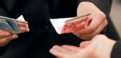 Ένας 40χρονος στο Ηράκλειο παρίστανε τον υπάλληλο της ΔΕΗ για να αποσπάσει χρήματα