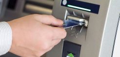 Παράταση τραπεζικής αργίας μέχρι Τετάρτη βράδυ