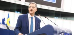 Κομισιόν: Διορισμός Ευρωπαίου συντονιστή για την ενεργειακή διασύνδεση της Κεντρικής και Νοτιοανατολικής Ευρώπης
