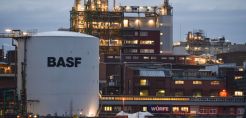 Με τη βοήθεια της καινοτομίας της BASF, τα ηλεκτρικά οχήματα μπορούν να γίνουν προσιτά σε όλους