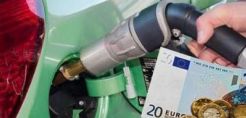 Σε "εμφύλιο" και "διχασμό" σπρώχνει η κυβέρνηση το κύκλωμα πετρελαιοειδών