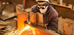 Αυξήθηκε κατά 0,6% η βιομηχανική παραγωγή στη χώρα τον Μάρτιο 2020