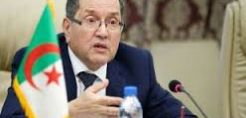 Ομοθυμία για την ανάγκη σταθεροποίησης της αγοράς πετρελαίου βλέπει η Αλγερία