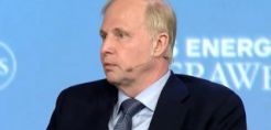 Bob Dudley (BP): Δεν «βλέπει» στροφή του πλανήτη αποκλειστικά στις ΑΠΕ σύντομα