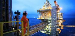 Σε χαμηλό 25 ετών η μετοχή της BP