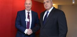 Για την ανάπτυξη έργων φυσικού αερίου συζήτησε ο Μπορίσοφ με τη Shell στο Νταβός
