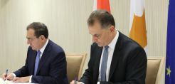 Υπεγράφη στη Λευκωσία η συμφωνία για τον υποθαλάσσιο αγωγό φυσικού αερίου με την Αίγυπτο