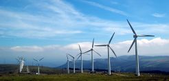 ΕΣΕΚ: «Μαχαίρι» 100 δισ. ευρώ στις πράσινες επενδύσεις