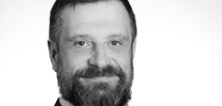 Η SOL-R Global Infrastructure φέρνει και στην Ελλάδα ένα νέο καθεστώς για την ιδιοκτησία της γης που «φιλοξενεί» σταθμούς ΑΠΕ