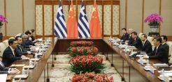 Μελέτη EBRD: "Είδαν φως και μπήκαν" οι Κινέζοι στην ελληνική ενεργειακή αγορά – Η ΕΕ το άναψε και τώρα προσπαθεί να το σβήσει