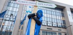 Greenpeace: Άνθρακας το χριστουγεννιάτικο δώρο στους Ευρωπαίους πολίτες από τους Υπουργούς Ενέργειας