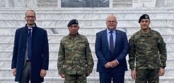 Δωρεά από τη ΔΕΔΑ 10 απινιδωτών στο Δ΄ Σώμα Στρατού «ΘΡΑΚΗ»