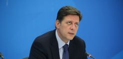 Βαρβιτσιώτης: Να συμφωνήσουν όλες οι χώρες σε ένα πλαφόν στο φυσικό αέριο