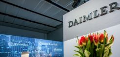 Έφοδος της αστυνομίας στα γραφεία της Daimler για το σκάνδαλο με τους ρύπους