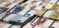 Έσφιξαν τα λουριά στα δάνεια οι τράπεζες