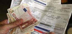Επαναφέρουν οι δανειστές το σενάριο για αύξηση του ΦΠΑ στο ρεύμα!