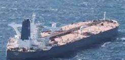 Διαρροή πετρελαίου από δεξαμενόπλοιο στην Ελευσίνα