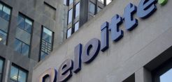 Η Deloitte ανακηρύχθηκε για 4η συνεχόμενη χρονιά ως το ισχυρότερο και πολυτιμότερο brand στον τομέα των εμπορικών υπηρεσιών