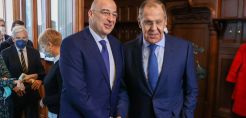 Ν. Δένδιας: Μια σύγκρουση στην Ουκρανία δεν θα έχει νικητή - Σ. Λαβρόφ: Ασφαλείς οι προμήθειες της Ελλάδας σε φυσικό αέριο