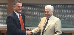 Μνημόνιο συνεργασίας με τη Forthnet υπέγραψε η ΔΕΗ για εμπορικές συνέργειες και συνδυαστικές υπηρεσίες