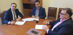 Δήμος Μυκόνου: Συνεργασία με υπουργείο Ναυτιλίας και ΔΕΗ Ανανεώσιμες για τις ΑΠΕ