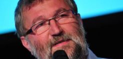 D. Vansintjan (REScoop.eu): Επιτάχυνση της πράσινης μετάβασης με όχημα τις ενεργειακές κοινότητες – Αναγκαία τα χρηματοδοτικά εργαλεία