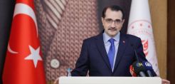 Τούρκος ΥΠΕΝ: «Oruc Reis, σε στηρίζουν 83 εκατομμύρια»