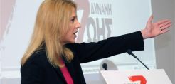 Αναθεώρηση του σχεδιασμού για τη διαχείριση απορριμμάτων ζητά η Δούρου