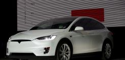 Παρουσιάστηκε το νέο Model X της Tesla