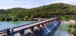 Καθαρή ενέργεια, καθαρή αλήθεια: Τι προσφέρουν πραγματικά τα υδροηλεκτρικά 