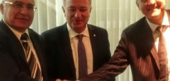 Μνημόνιο συνεργασίας υπέγραψαν ΔΕΣΦΑ και TRANSGAZ