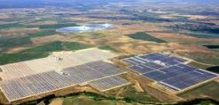 Δάνειο 210 εκατ. δολ. από την ADB για 11 ηλιακές ηλεκτροπαραγωγικές μονάδες 490MW στην Αίγυπτο